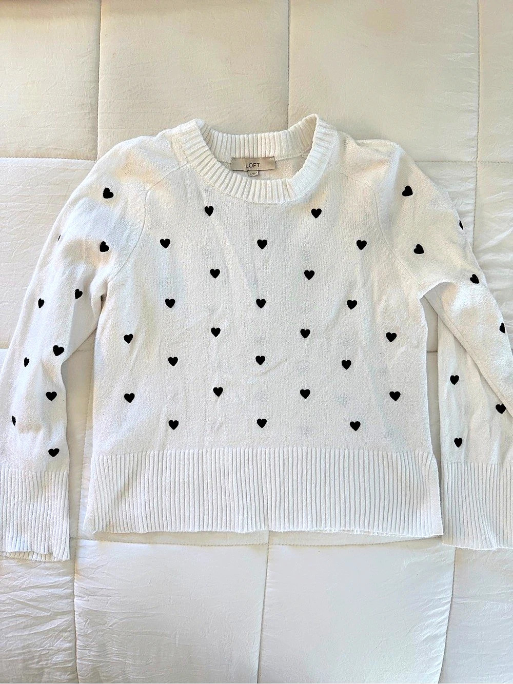 LOFT Heart Pattern Crewneck Sweater Size Medium